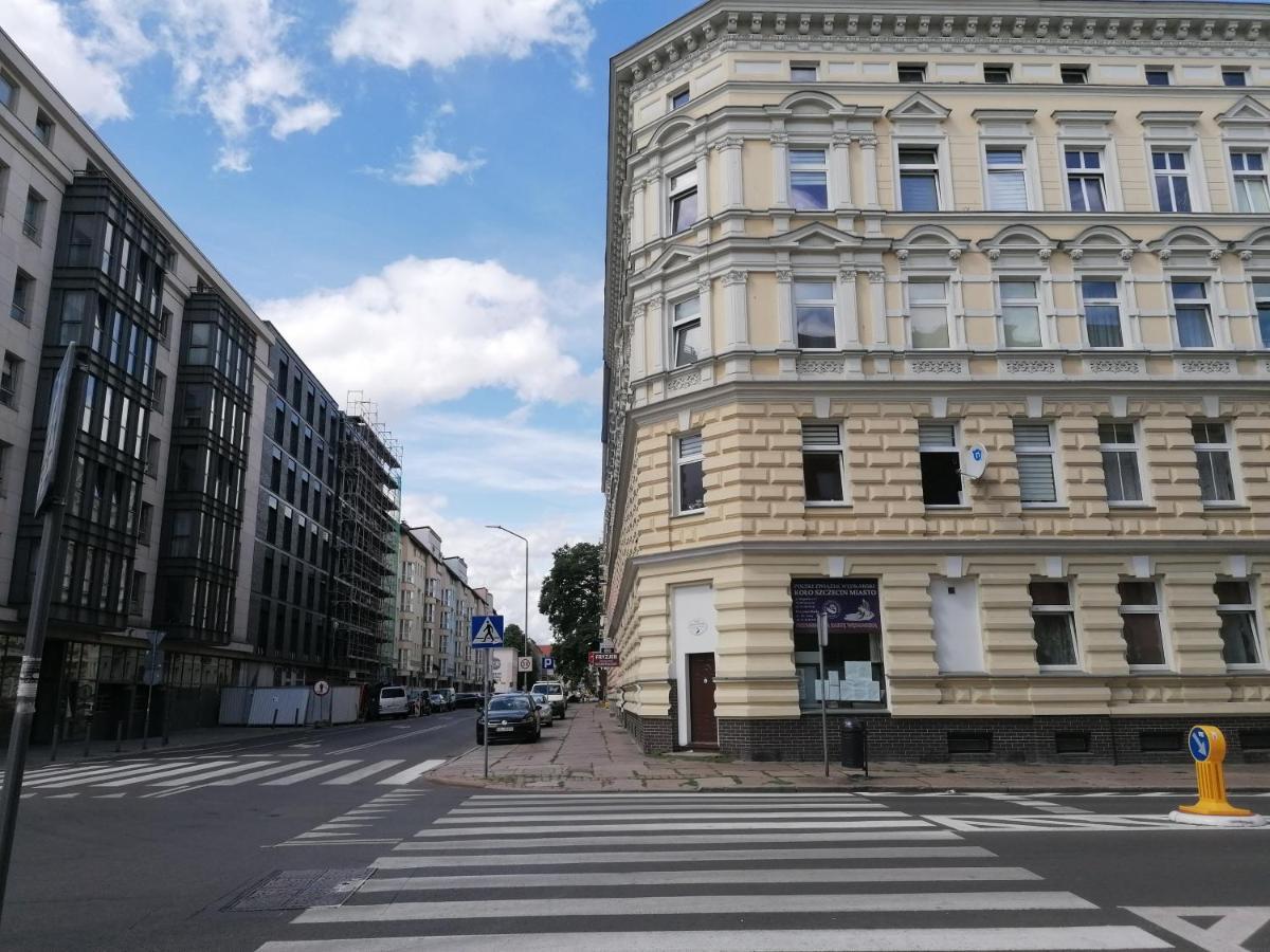 Hostel Tulip - Pokoj 5 Ze Wspolna Lazienka I Kuchnia Szczecin Exterior photo