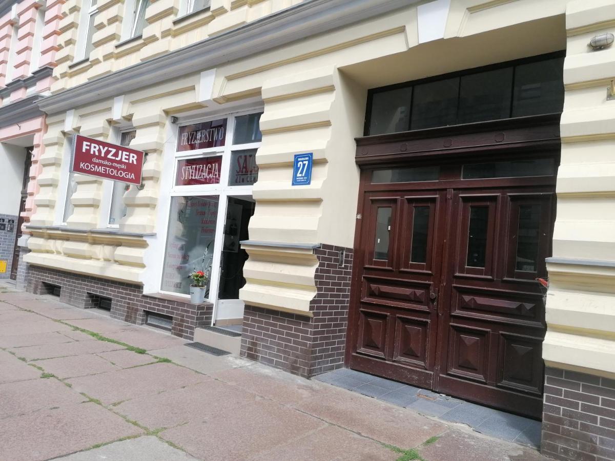 Hostel Tulip - Pokoj 5 Ze Wspolna Lazienka I Kuchnia Szczecin Exterior photo