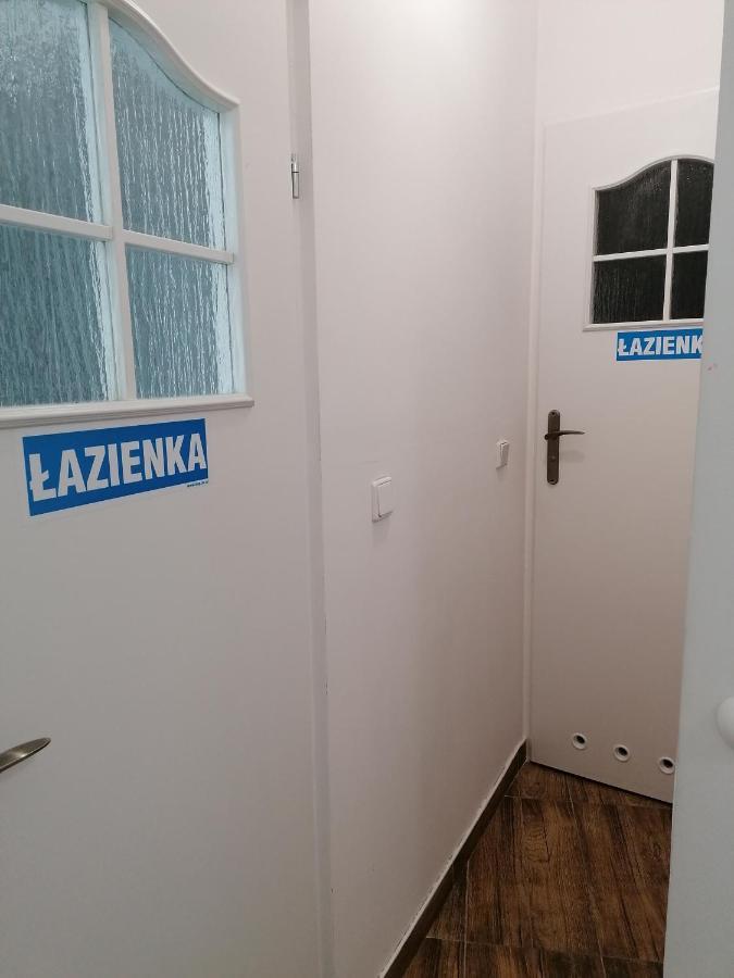 Hostel Tulip - Pokoj 5 Ze Wspolna Lazienka I Kuchnia Szczecin Exterior photo